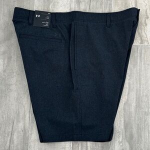 Under Armour Storm Men's Short Black/Halo Gray Size 40 NWT